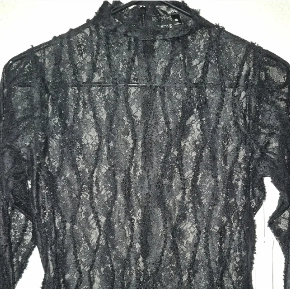 🆕 AQUA Lace Long Sleeve - Picture 6 of 10